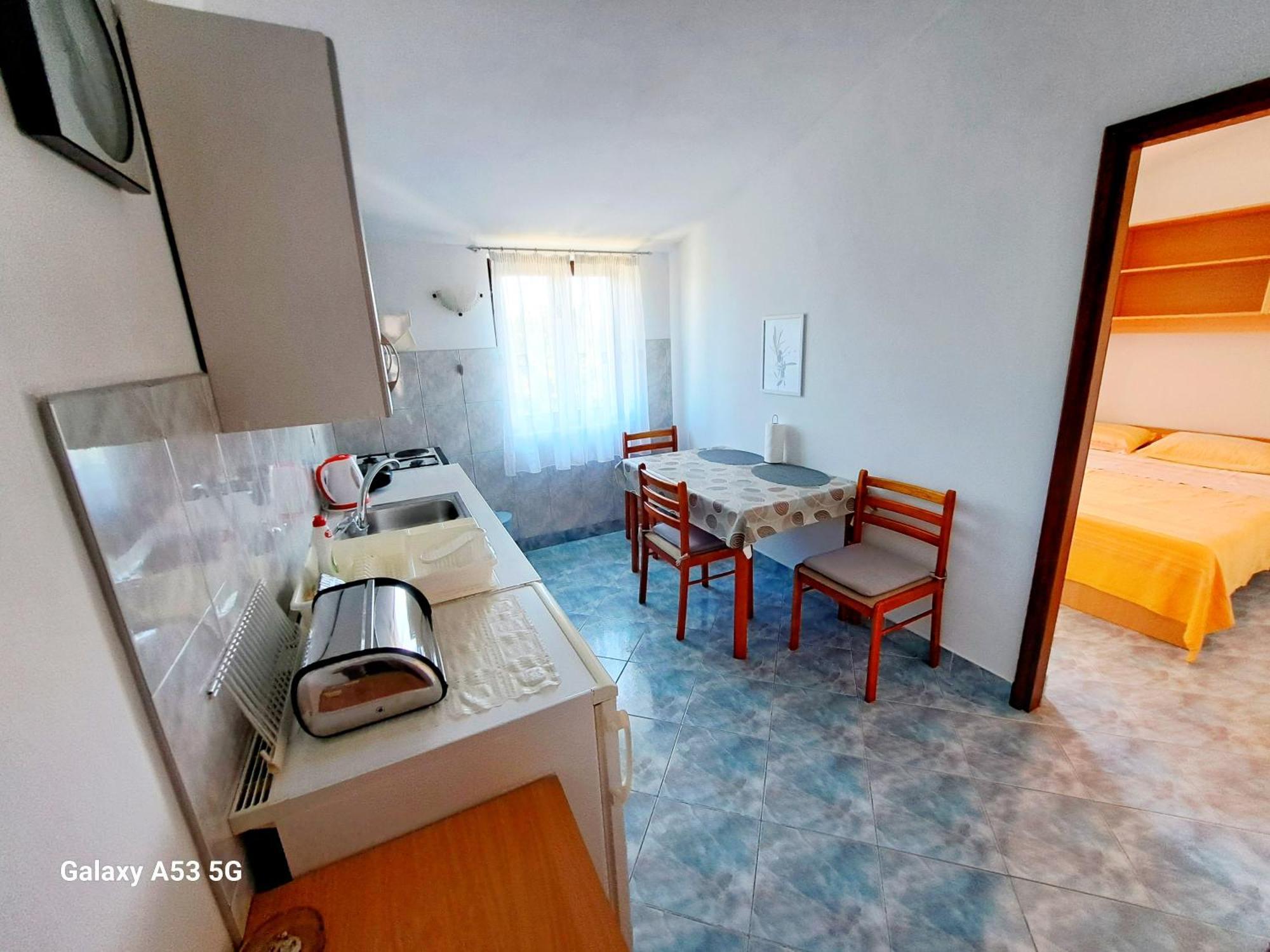 דירות פאז'אנה Aparments Orange & Blue מראה חיצוני תמונה